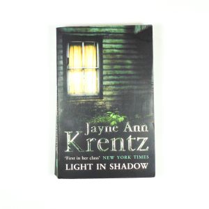 Light in Shadow by Jayne Ann Krentz