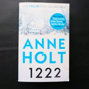 1222 by Anne Holt