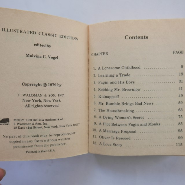 Oliver Twist by Charles Dickens : Adapted by Marion Leighton - Image 2